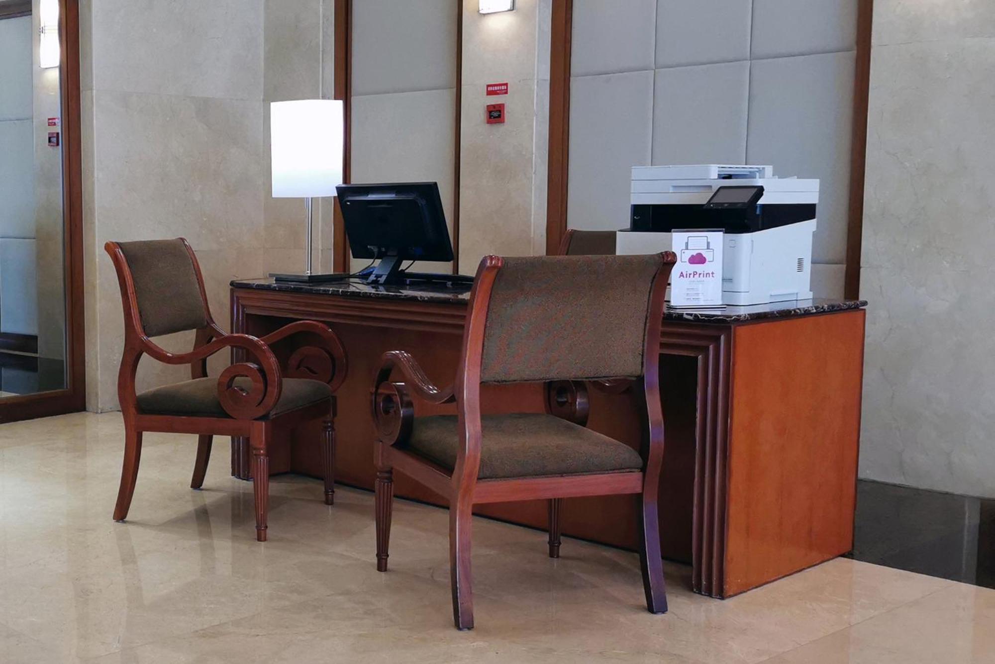 Crowne Plaza Zhuhai City Center By Ihg - Offers Free One-Way Shuttle To Chimelong Ocean Kingdom المظهر الخارجي الصورة