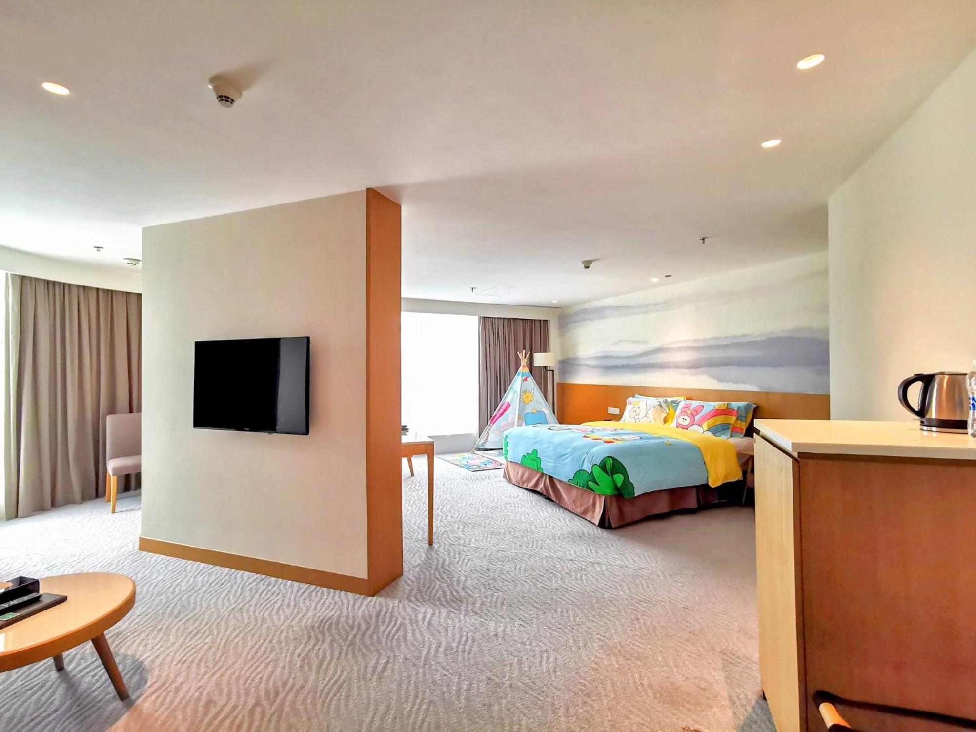 Crowne Plaza Zhuhai City Center By Ihg - Offers Free One-Way Shuttle To Chimelong Ocean Kingdom المظهر الخارجي الصورة