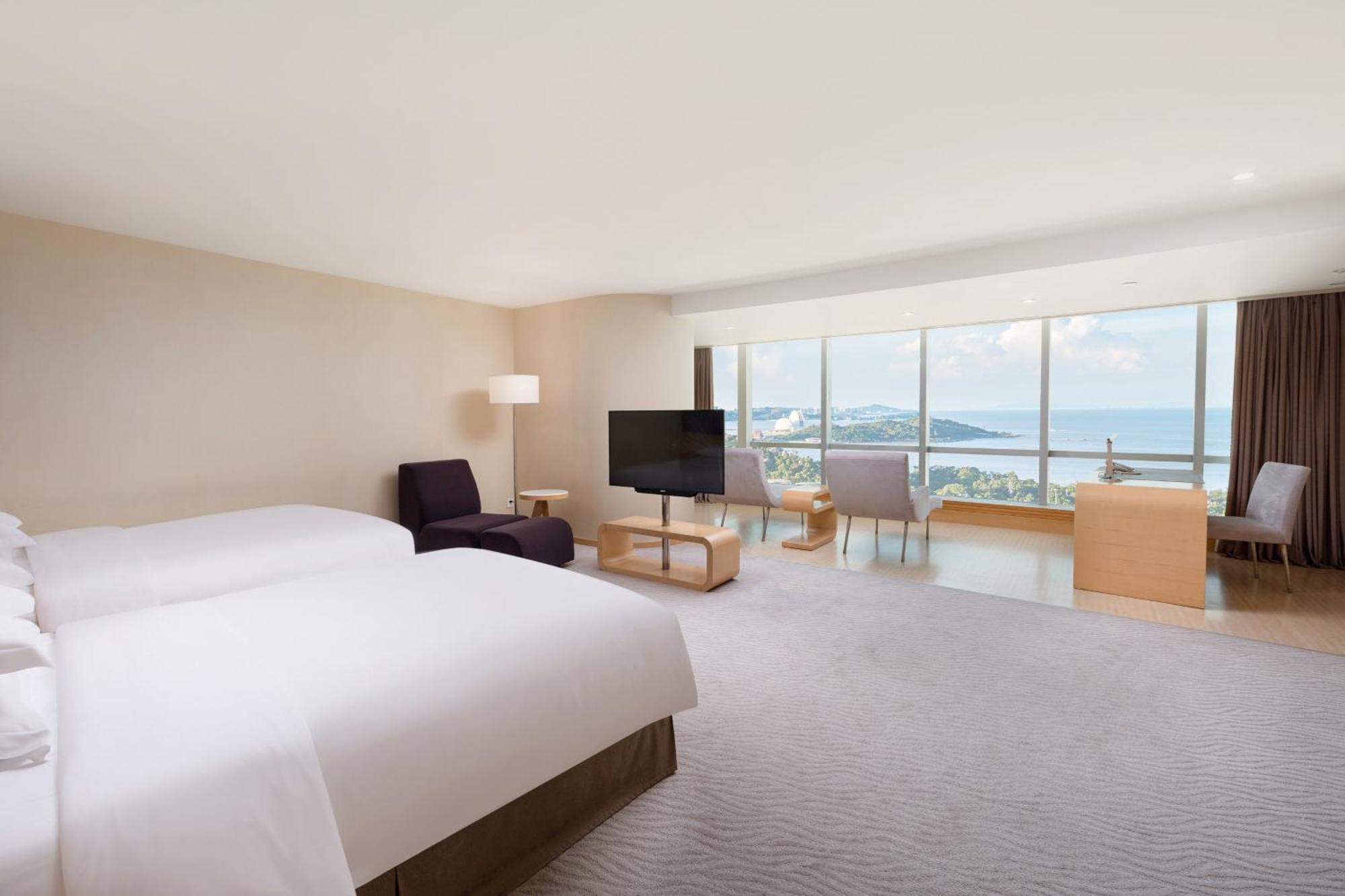 Crowne Plaza Zhuhai City Center By Ihg - Offers Free One-Way Shuttle To Chimelong Ocean Kingdom المظهر الخارجي الصورة