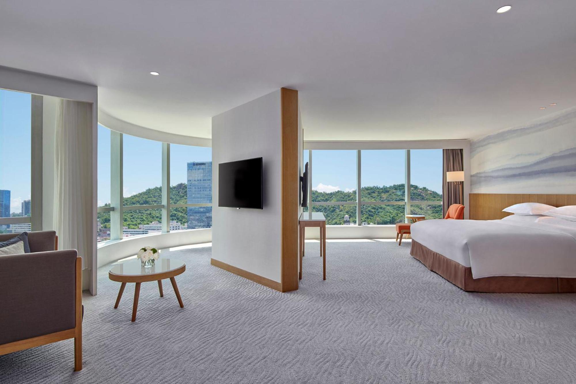 Crowne Plaza Zhuhai City Center By Ihg - Offers Free One-Way Shuttle To Chimelong Ocean Kingdom المظهر الخارجي الصورة